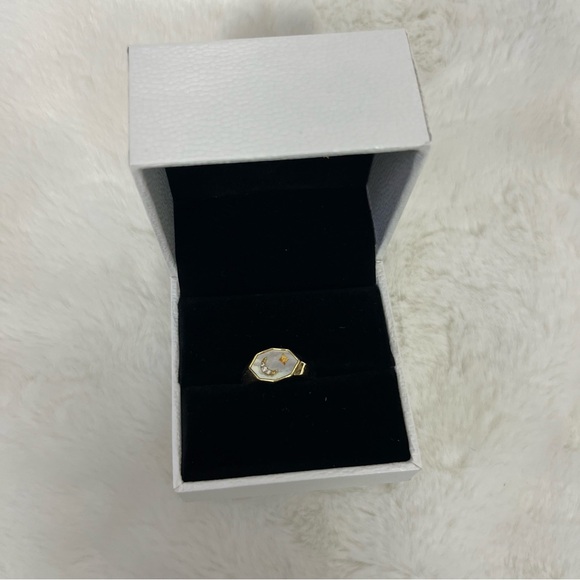 FREE PEOPLE WANDERLUST DREAMCHASER MOON RING GOLD SIZE 6 - Picture 4 of 9